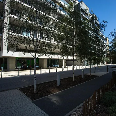 Апартаменти Riverside Vista Luxury Wellnes & By Uniquerent