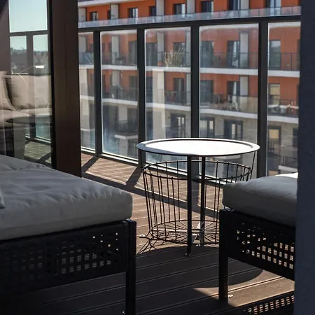 Riverside Vista Luxury Wellnes & By Uniquerent Апартаменти