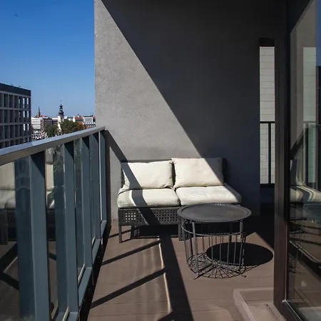 Riverside Vista Luxury Wellnes & By Uniquerent Апартаменти *