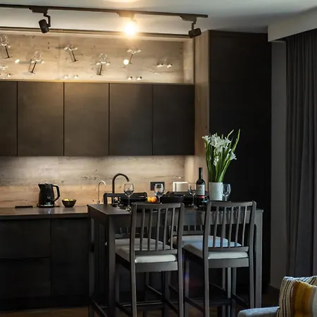 Riverside Vista Luxury Wellnes & By Uniquerent
