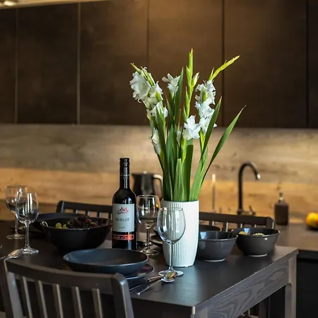 Riverside Vista Luxury Wellnes & By Uniquerent Апартаменти Вроцлав