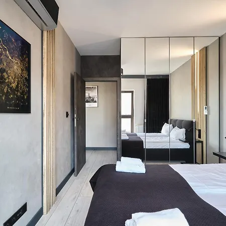 Апартаменти Riverside Vista Luxury Wellnes & By Uniquerent *